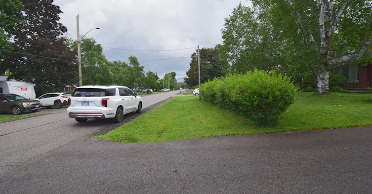 250 Meadow Road, Whitby, ON, L1N 3K2 - 24