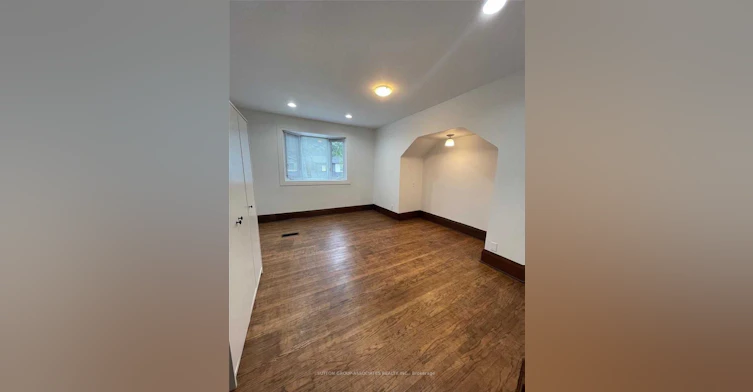88 Kent Road, Toronto, ON, M4L 2X6 - 4