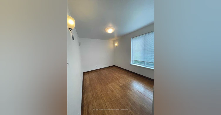 88 Kent Road, Toronto, ON, M4L 2X6 - 6