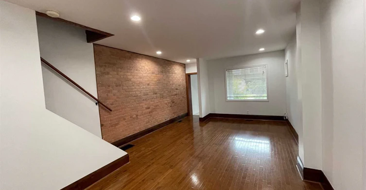 88 Kent Road, Toronto, ON, M4L 2X6 - 7
