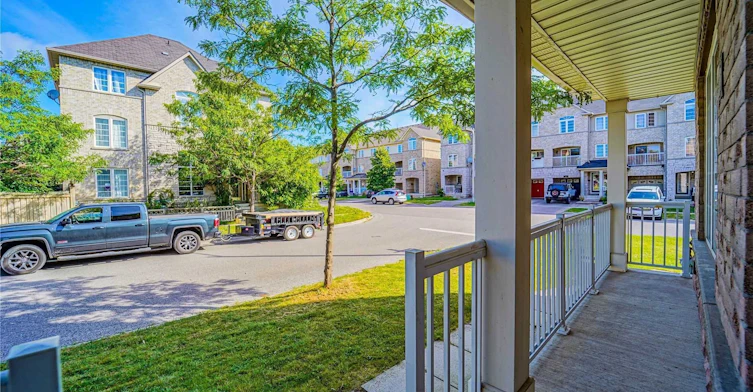 1 Burnsborough Street, Ajax, ON, L1S 0A7 - 6