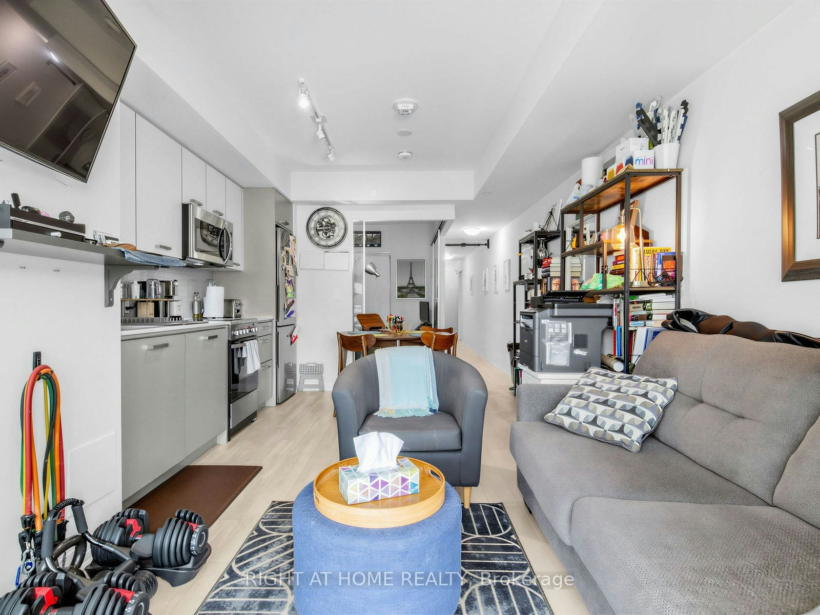 211-1630 Queen Street E, Toronto, ON, M4L 0B3