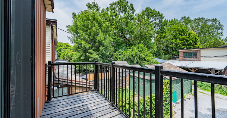 573 Coxwell Avenue, Toronto, ON, M4C 3B5 - 23