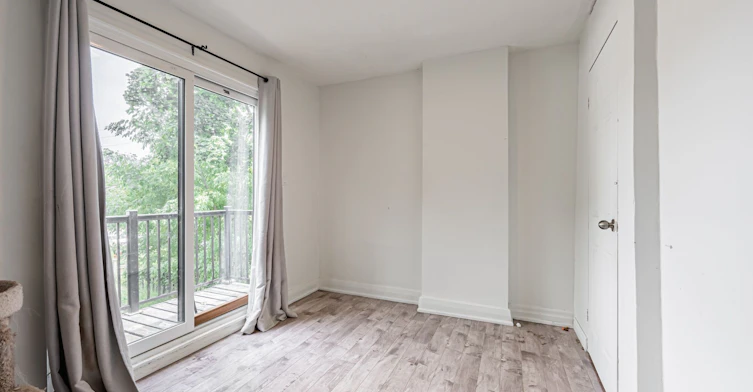 573 Coxwell Avenue, Toronto, ON, M4C 3B5 - 21