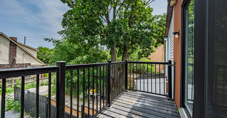 573 Coxwell Avenue, Toronto, ON, M4C 3B5 - 22