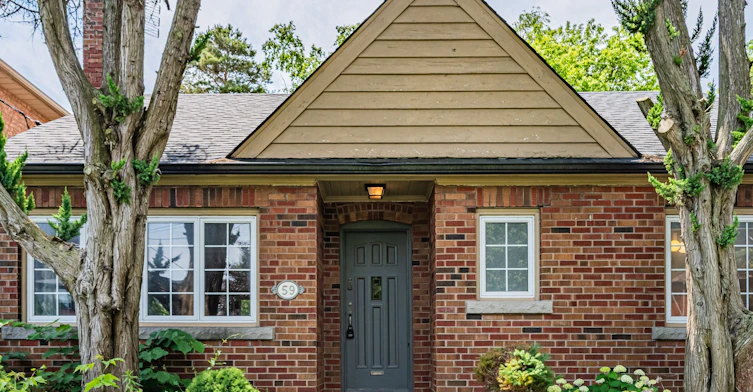 59 Parkview Hill Crescent, Toronto, ON, M4B 1R1 - 4