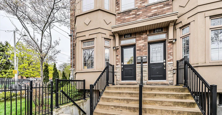 2833 St. Clair Avenue E, Toronto, ON, M4B 1N3 - 3