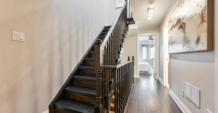2833 St. Clair Avenue E, Toronto, ON, M4B 1N3 - 21