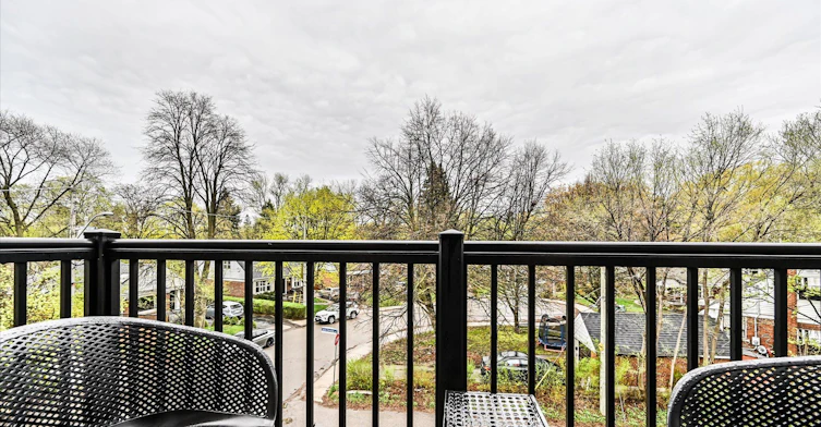 2833 St. Clair Avenue E, Toronto, ON, M4B 1N3 - 28