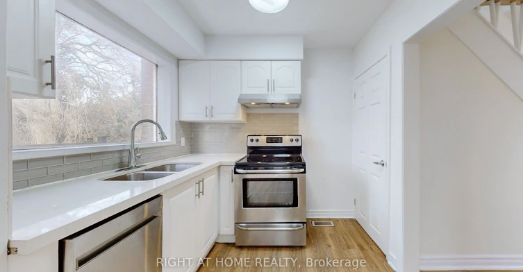 Main-126 Celeste Drive, Toronto, ON, M1E 2V1 - 12