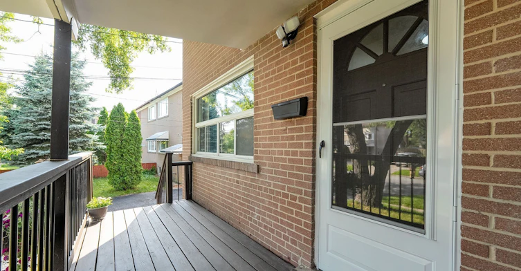 Main-126 Celeste Drive, Toronto, ON, M1E 2V1 - 2