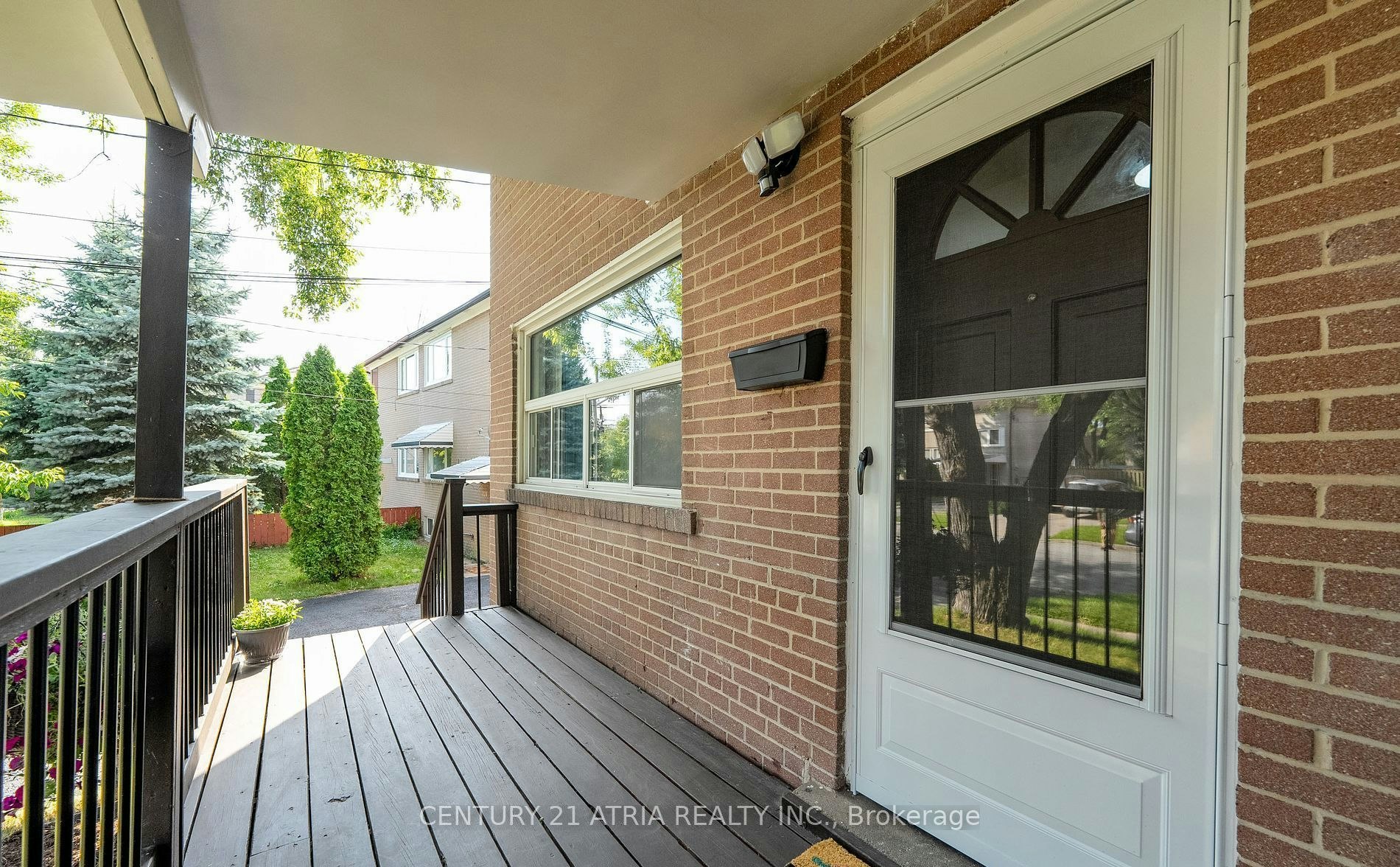 Main-126 Celeste Drive, Toronto, ON, M1E 2V1 - 2