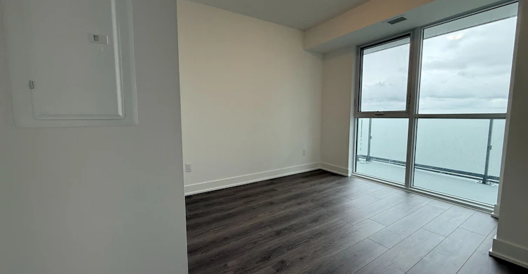 1110-2545 Simcoe Street, Oshawa, ON, L1L 0W3 - 2