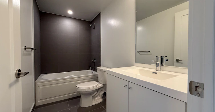 1110-2545 Simcoe Street, Oshawa, ON, L1L 0W3 - 6