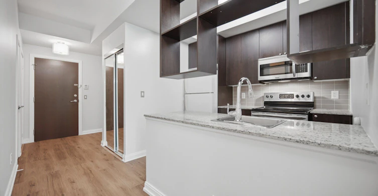 206-151 Village Green Square, Toronto, ON, M1S 0K5 - 8