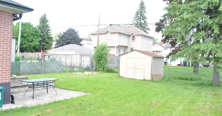 Bsmt 1+1-985 Victoria Park Avenue, Toronto, ON, M4B 2J4 - 9