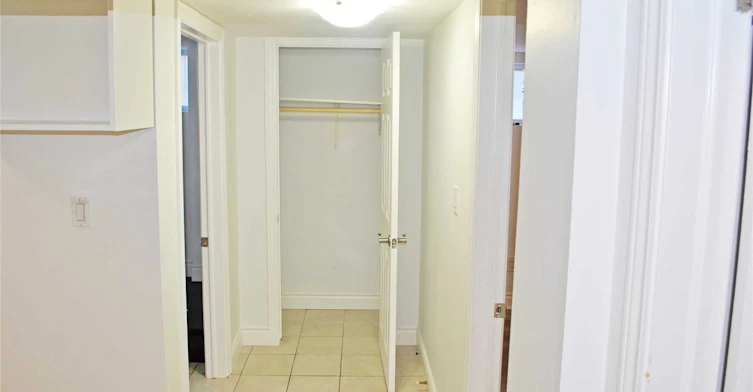 Bsmt 1+1-985 Victoria Park Avenue, Toronto, ON, M4B 2J4 - 5