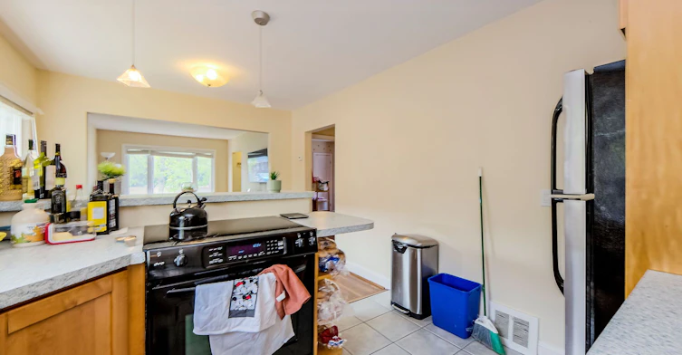 32 Florens Avenue, Toronto, ON, M1L 1R6 - 15