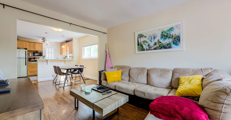 32 Florens Avenue, Toronto, ON, M1L 1R6 - 8