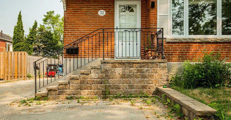 32 Florens Avenue, Toronto, ON, M1L 1R6 - 4