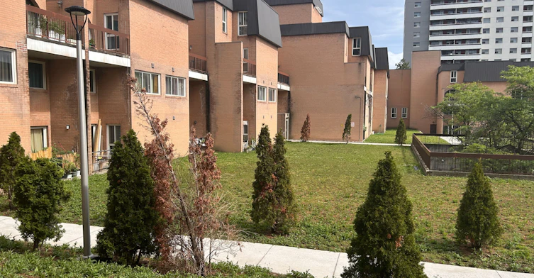 1070-100 Mornelle Court, Toronto, ON, M1E 4X2 - 2