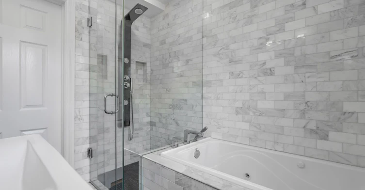 Main-49 Mcgregor Road W, Toronto, ON, M1P 1C9 - 11