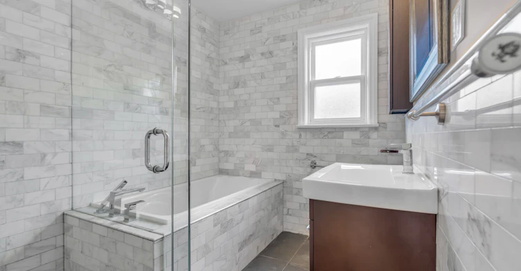 Main-49 Mcgregor Road W, Toronto, ON, M1P 1C9 - 10