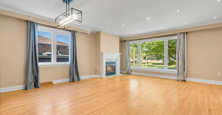 Main-49 Mcgregor Road W, Toronto, ON, M1P 1C9 - 6