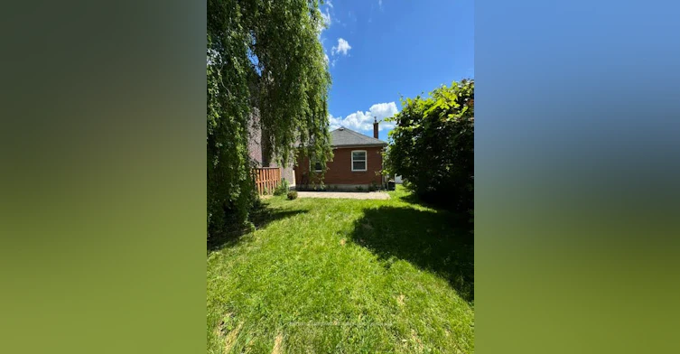 10 Memorial Park Avenue, Toronto, ON, M4J 2J6 - 18