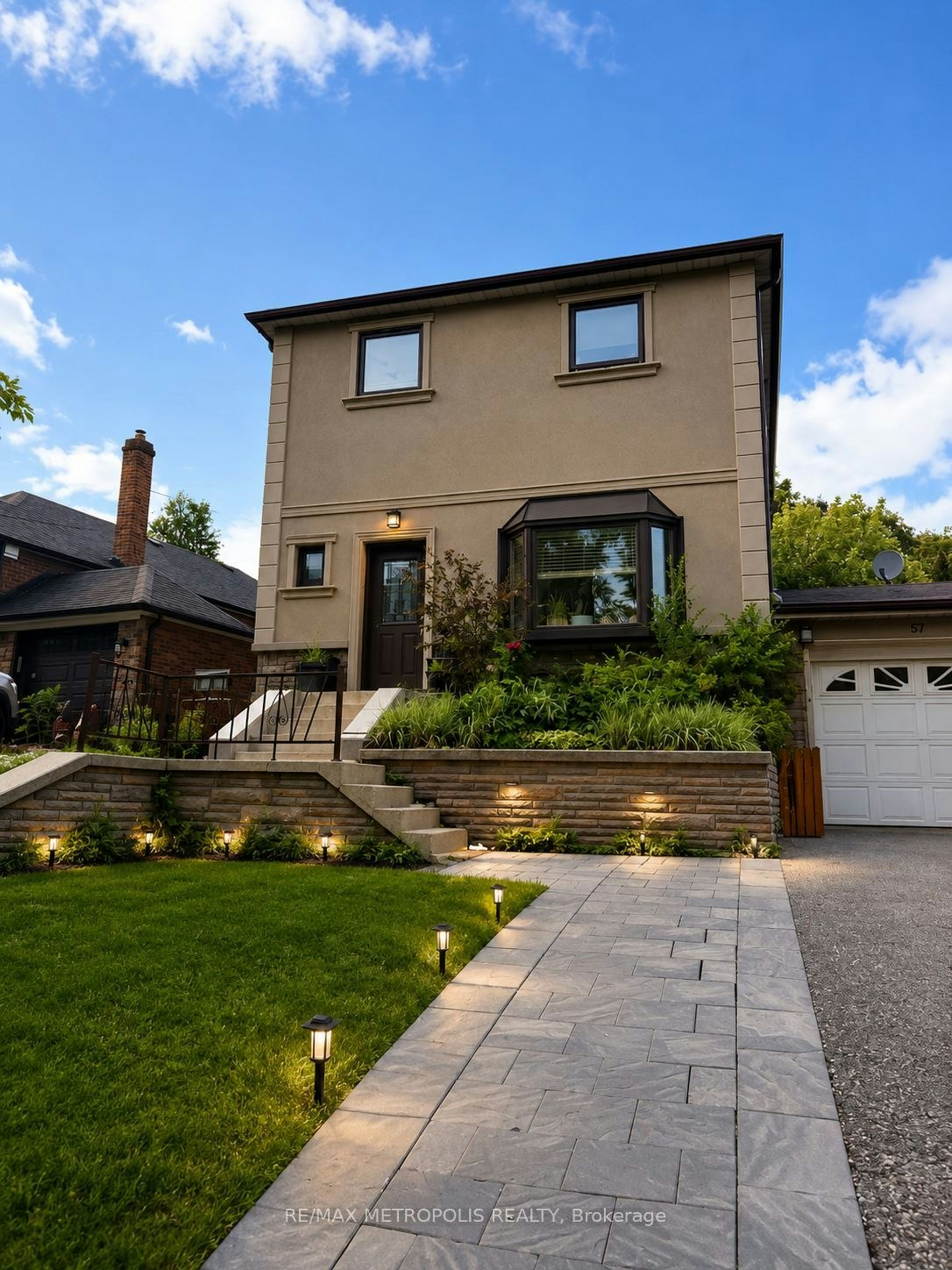 Main & Upper-57 Midland Avenue, Toronto, ON, M1N 3Z8