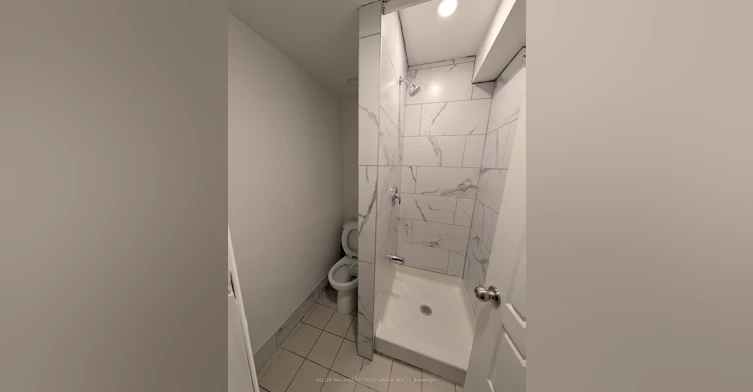 Basement-2979 Lawrence Avenue E, Toronto, ON, M1P 2V6 - 7