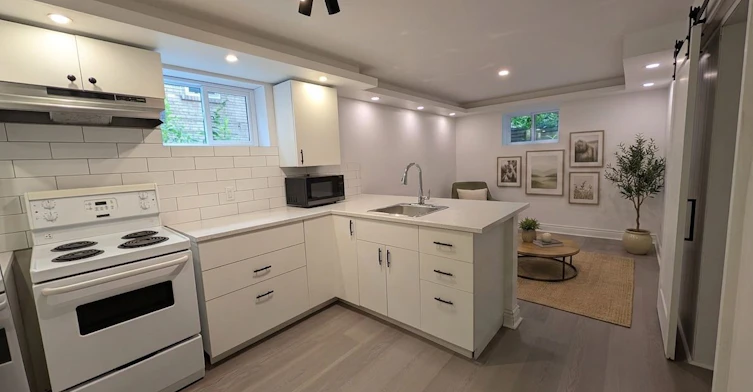 Basement-2979 Lawrence Avenue E, Toronto, ON, M1P 2V6 - 2