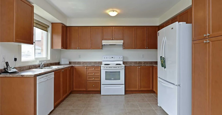 1684 Gower Drive, Oshawa, ON, L1K 0J7 - 11