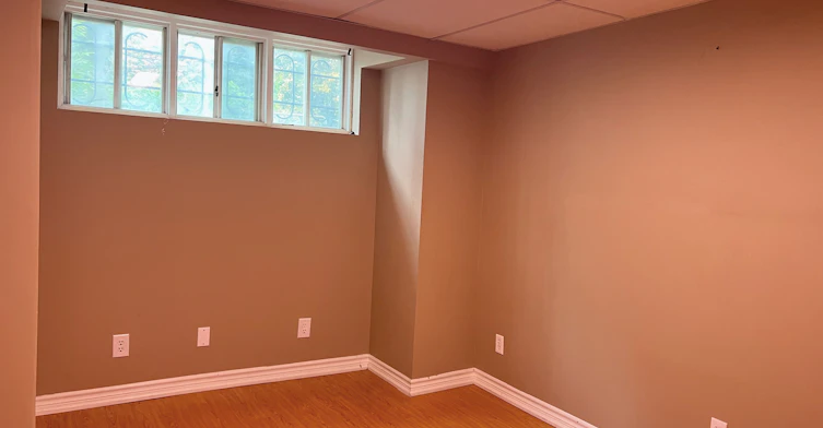 Bsmt-8 Lesskim Court, Toronto, ON, M1W 3T7 - 2
