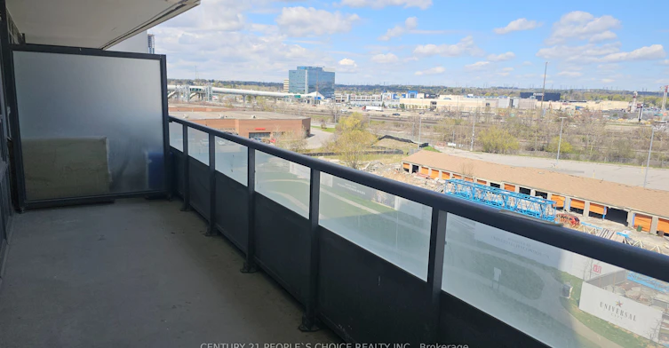 611-1455 Celebration Drive, Pickering, ON, L1W 0C3 - 2