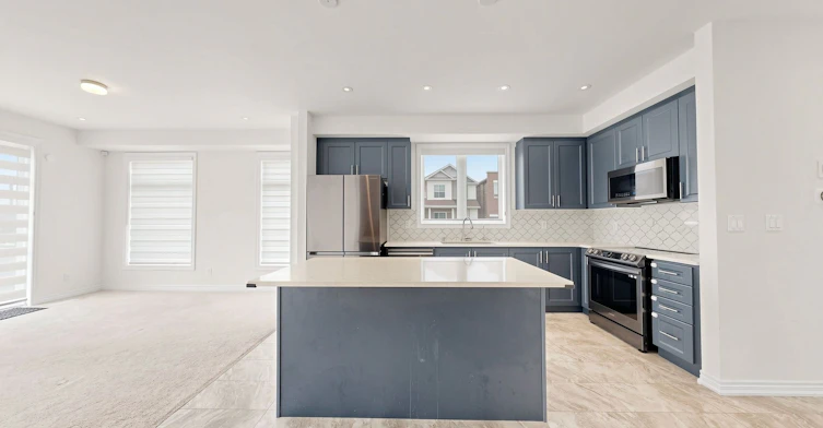 2046 Cameron Lott Crescent, Oshawa, ON, L1L 0S1