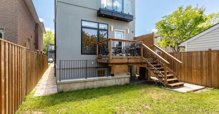 10 Hamstead Avenue, Toronto, ON, M4C 2S4 - 31