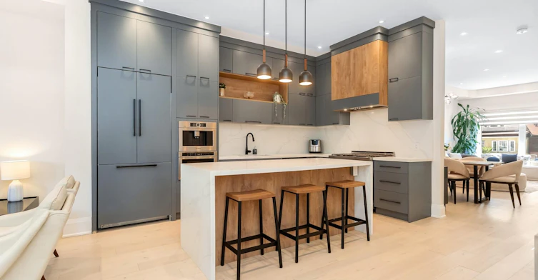 10 Hamstead Avenue, Toronto, ON, M4C 2S4 - 6