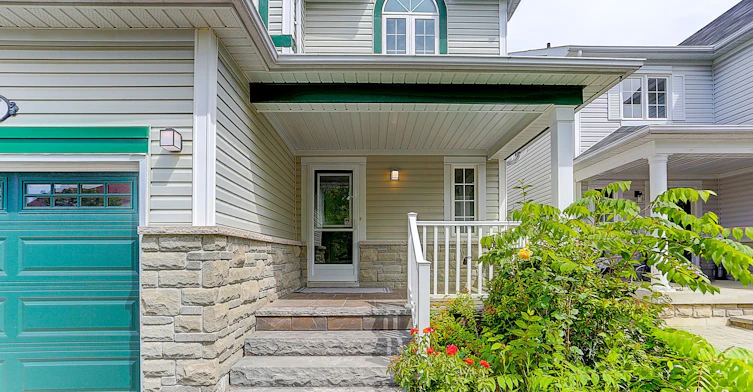 4 Sinden Drive, Whitby, ON, L1M 2B8 - 3