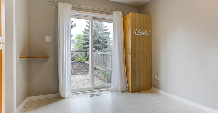 4 Sinden Drive, Whitby, ON, L1M 2B8 - 14