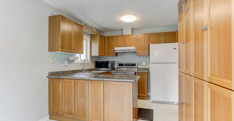 4 Sinden Drive, Whitby, ON, L1M 2B8 - 11