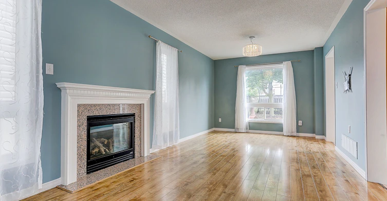 4 Sinden Drive, Whitby, ON, L1M 2B8 - 6