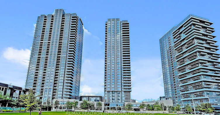 808-255 Village Green Square, Toronto, ON, M1S 0L7 - 2