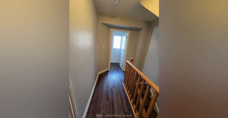 2-109 Rushbrooke Avenue, Toronto, ON, M4M 3A8 - 14