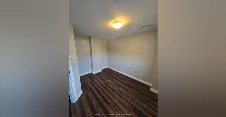 2-109 Rushbrooke Avenue, Toronto, ON, M4M 3A8 - 6