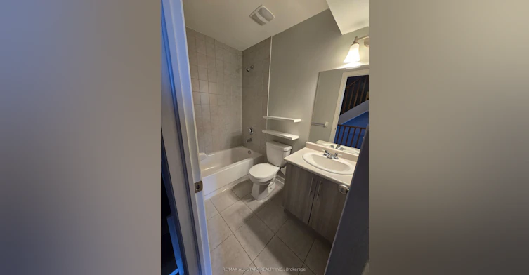 2-109 Rushbrooke Avenue, Toronto, ON, M4M 3A8 - 7