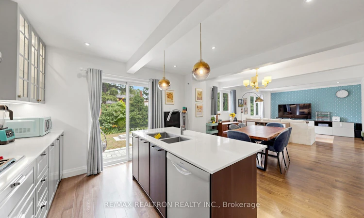 60 Kimberdale Crescent