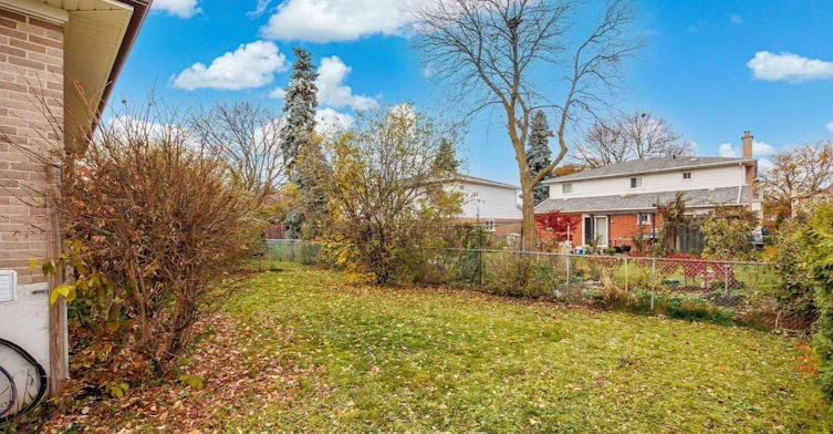 Lower-12 Wardencourt Drive, Toronto, ON, M1T 2H3 - 12