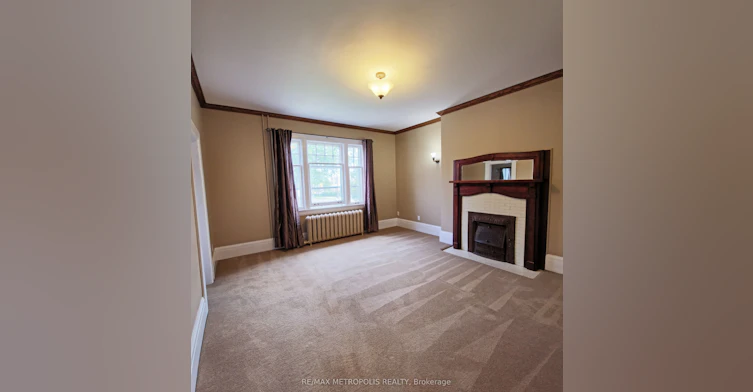 Upper #2-1110 Simcoe Street S, Oshawa, ON, L1H 4L8 - 5