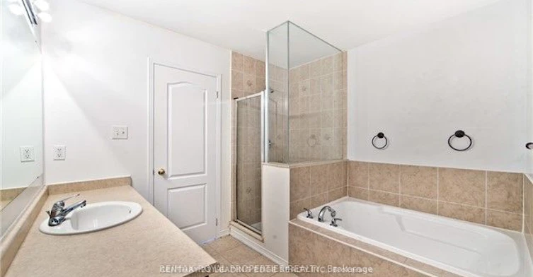 18 Clarepark Court, Ajax, ON, L1Z 0J5 - 8